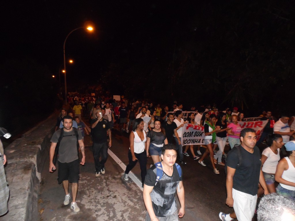 Rocinha protest on Avenida Niemeyer Rio de Janeiro